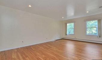 946 Closter Dock Rd, Alpine, NJ 07620