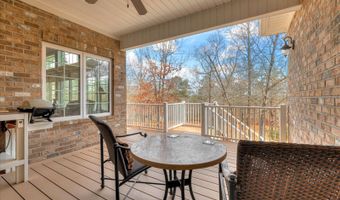 1071 Outrigger Dr, Lincolnton, GA 30817