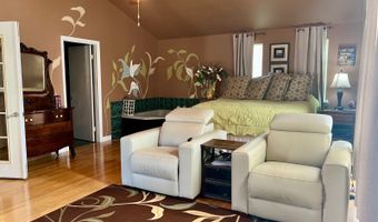 1412 S Carnation, Aurora, MO 65605