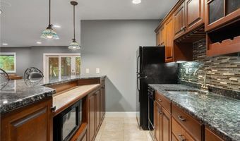 602 24th St NW, Austin, MN 55912