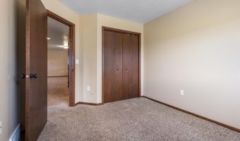 2020 S Lawson St, Aberdeen, SD 57401