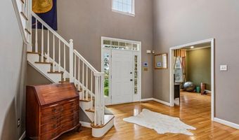 1044 GLENDEVON Dr, Ambler, PA 19002