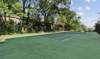 2059 HUNTINGTON Ave 111, Alexandria, VA 22303