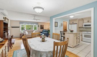 17 Briggs Ave, Bourne, MA 02532