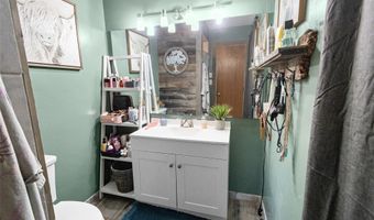 228 Lake Hills Ct, Bigfork, MT 59911