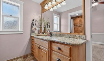 784 Dell Rd, Chubbuck, ID 83202
