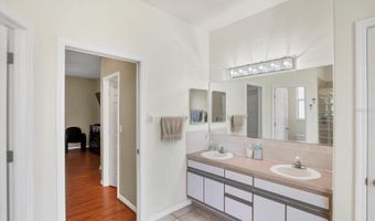815 GREENVIEW Dr, Apollo Beach, FL 33572