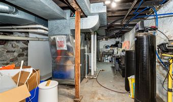 2005 N Dakota Ave, Ames, IA 50014