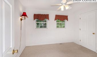 129 Keeth Dr, Banner Elk, NC 28604