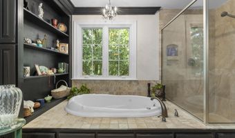 1099 Campbell Dr, Biloxi, MS 39532