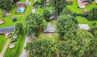 26220 Children Ln, Athens, AL 35613