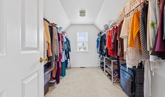 600 STONEHAM Ct, Ambler, PA 19002