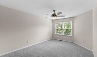 178 Cascade Circle Dr, Ballwin, MO 63021