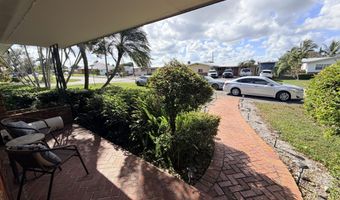955 NW 4th St, Belle Glade, FL 33430