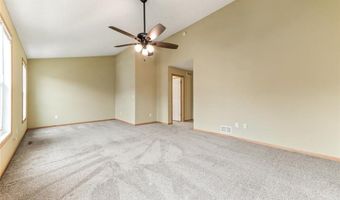 15726 Frisian Ln, Apple Valley, MN 55124