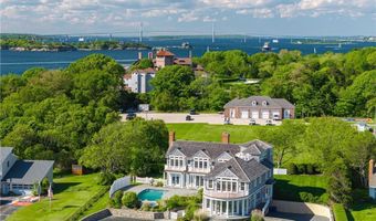 41 Castle Hill Ave, Newport, RI 02840