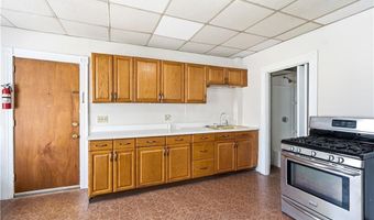 68 WINTER St, Lincoln, RI 02838