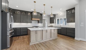 2046 Links Ln, Auburn, IN 46706