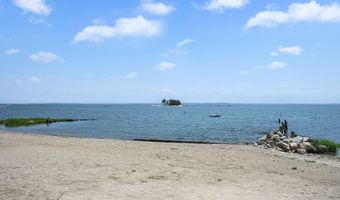 50 Beach View Dr, Stamford, CT 06902