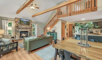 238 King Arthur Rd, Blakeslee, PA 18610