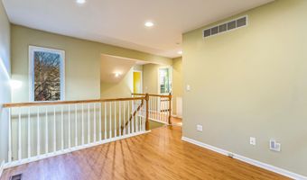 2434 Mulberry Ct, Ann Arbor, MI 48104