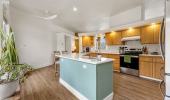 3868 GRANT Pl, Bandon, OR 97411
