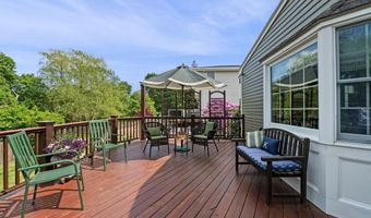 18 East St, Beverly, MA 01915