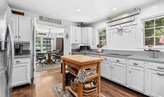 8 Seagate Rd, Darien, CT 06820