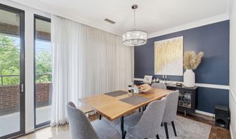 601 WILKES St 301, Alexandria, VA 22314