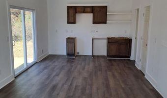 240 E 9th St, Baxter Springs, KS 66713