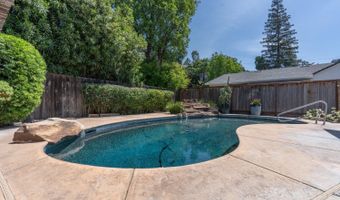7516 Brentwood Dr, Stockton, CA 95207