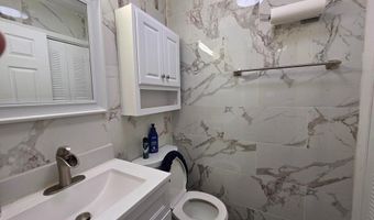 22- D OYSTER BAY Rd, Absecon, NJ 08201