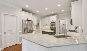 1006 Meadow Brk, Woodstock, GA 30188
