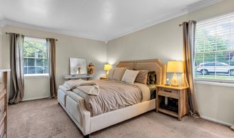 511 Line Rd, Aberdeen, NJ 07747