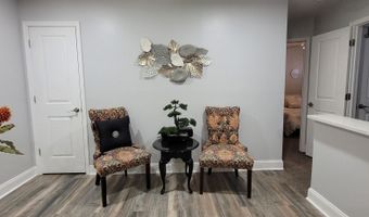 7 Holiday Ct, Albrightsville, PA 18210