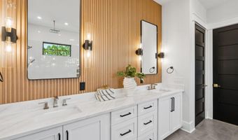 4684 Cedar Island Ct, Awendaw, SC 29429