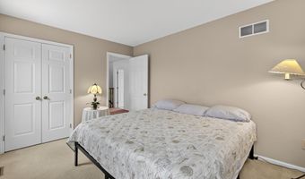 2 PEGASUS Pl, Bear, DE 19701