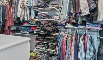 1820 Crofton Dr, Algonquin, IL 60102