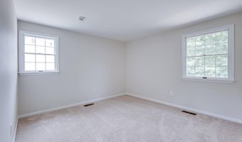 8702 PAPPAS Way, Annandale, VA 22003