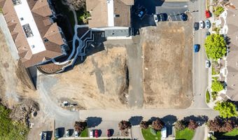 993 Mountain Meadows Dr, Ashland, OR 97520