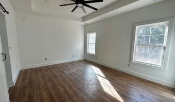 470 Somerset Dr, Appomattox, VA 24522