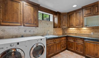 1561 Lookout Dr, Agoura Hills, CA 91301