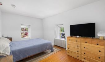1 Red Cross Ave 9, Newport, RI 02840