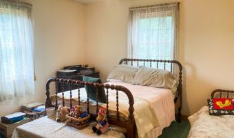5918 Rossetter Rd, Albany, OH 45710