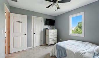 312 Canyon Dr, Auburn, IN 46706