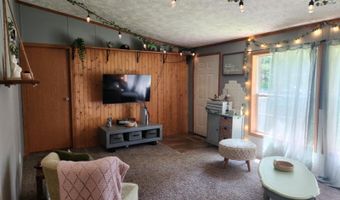 613 Buttercup Ln 613, Altoona, WI 54720