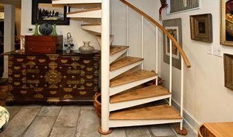31 S Lake Shore County Rd, Beverly Shores, IN 46301