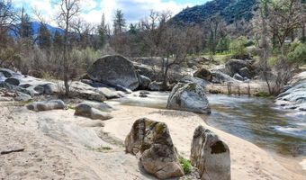 40957 Shandee Ln, Ahwahnee, CA 93601