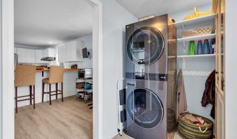 375 E Barnegat Ave, Bayville, NJ 08721