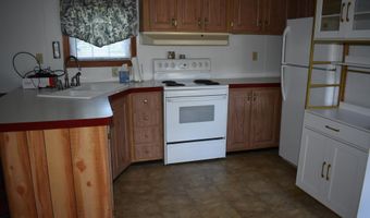 89 Roland St, Barton, VT 05822